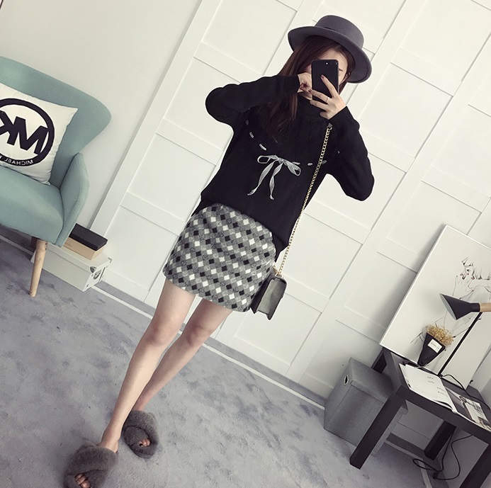 พรีออเดอร์ - เสื้อไหมพรมแขนยาวมีโบว์ผูกน่ารักๆ Pre- ST745 (สีดำ)