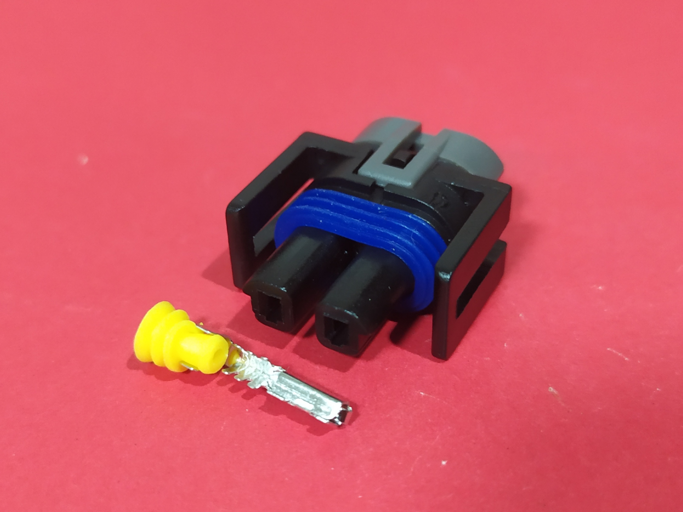 2 พิน คอมแอร์ Chevrolet Aveo