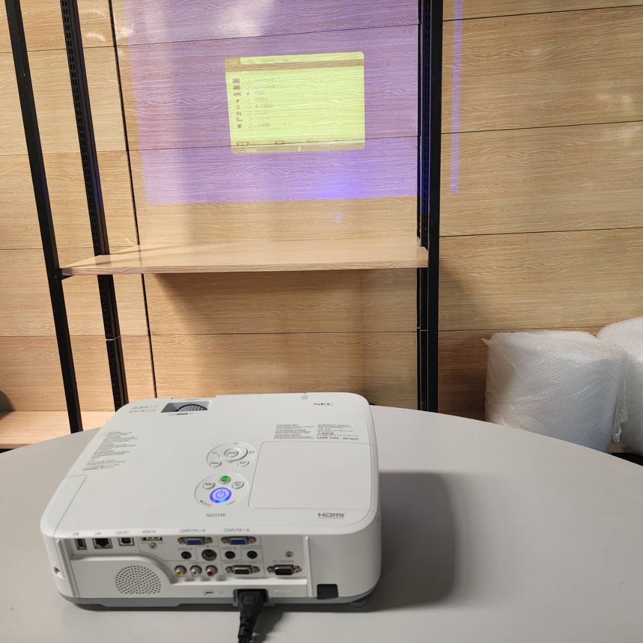 โปรเจคเตอร์ NEC M311W (3,100 ANSI Lumens) มือสอง