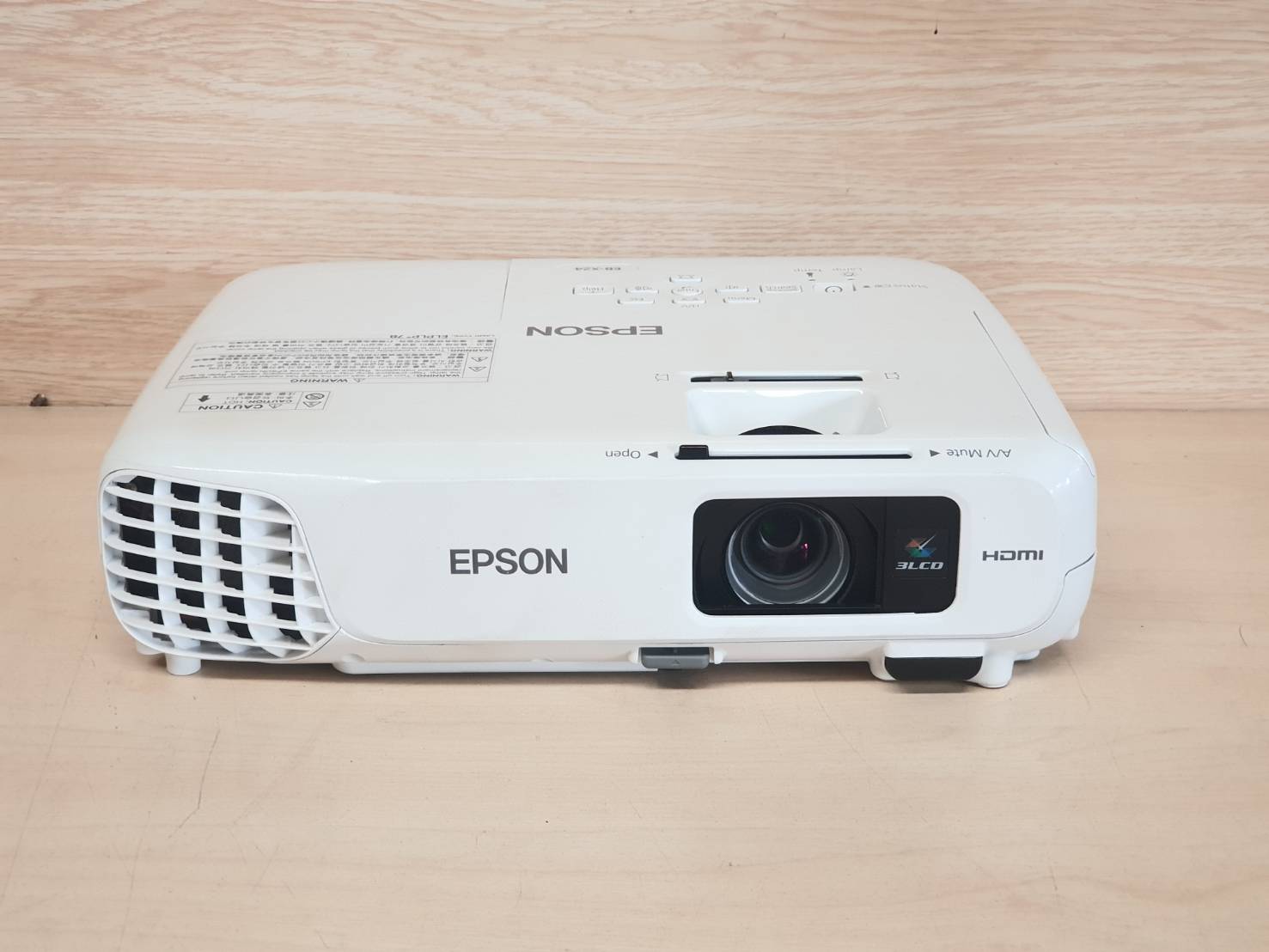 โปรเจคเตอร์ EPSON EB-X24 (3500ลูเมน) มือสอง