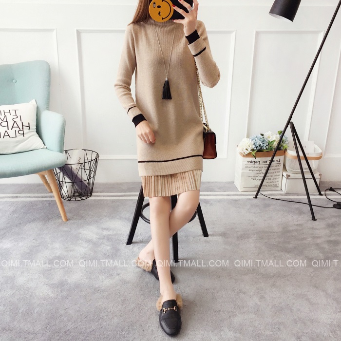 พรีออเดอร์ - เดรสไหมพรม Pre - DT112 (สีครีม)