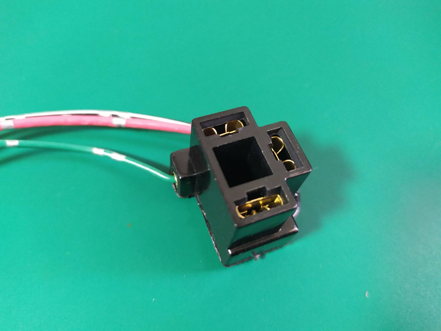 H4 ตัวเมียมีสาย TU