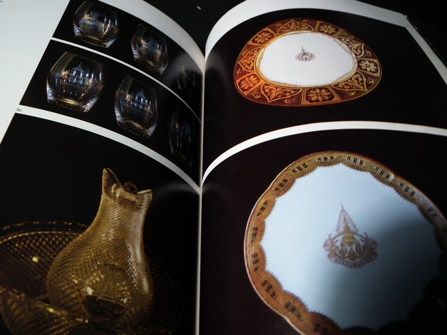 ของสวยของดีครั้งแผ่นดินพระพุทธเจ้าหลวง โดย ธงทอง จันทรางศุ ปี 2531