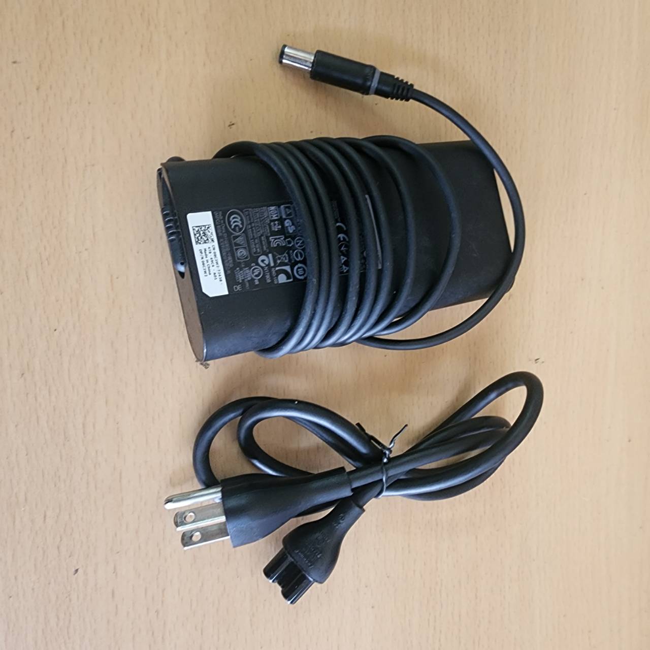 อะแดปเตอร์ dell 90w 19.4v 3.34a ของแท้มากับโนตบุค