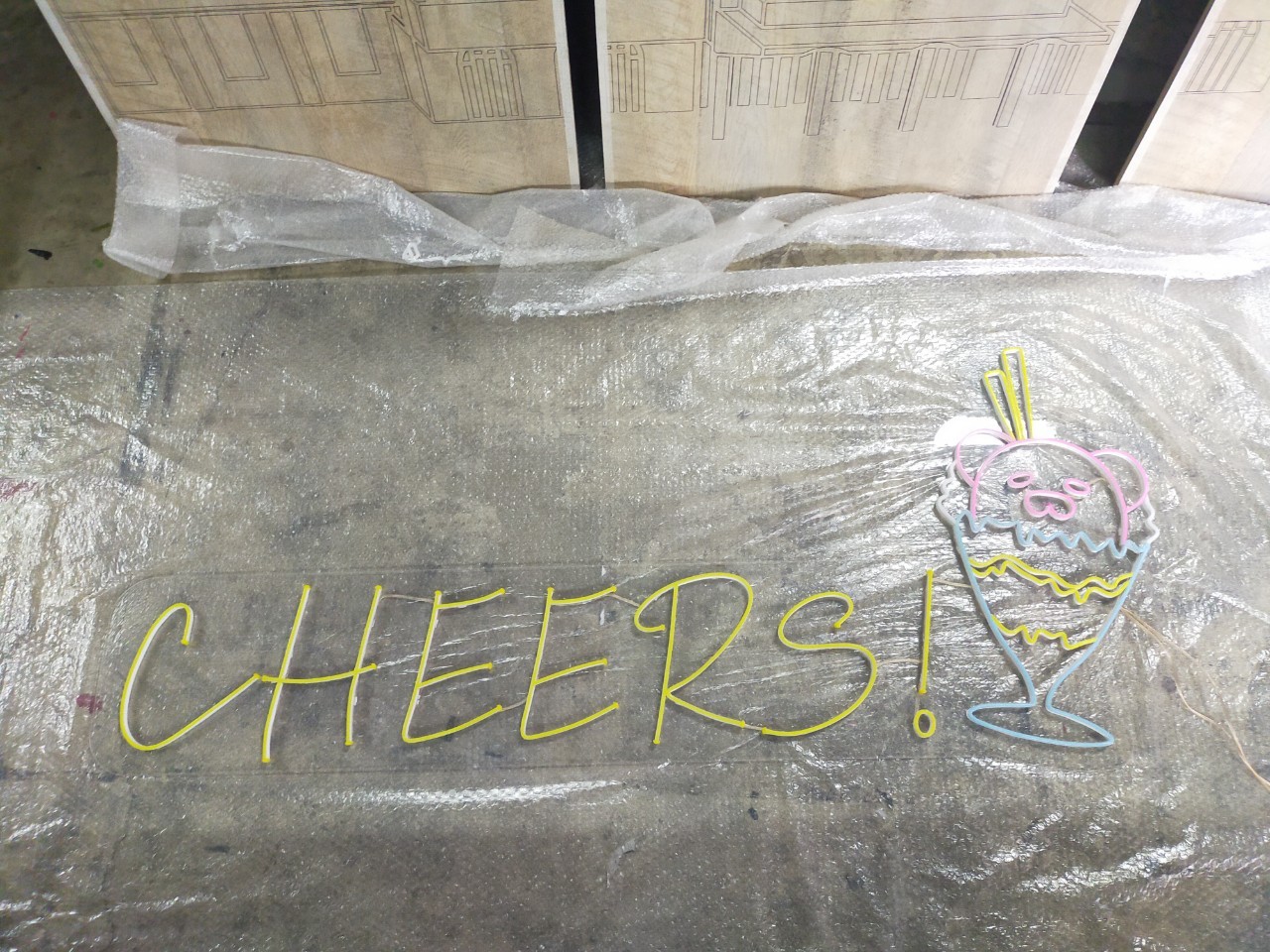 ไฟนีออน เฟค