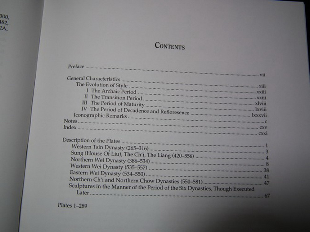 Chinese sculpture from 5 th -14 th century by Osvald Sirén ชุด 2 เล่ม ปกแข็ง 2 เล่ม บรรจุกล่อง ปี 1998