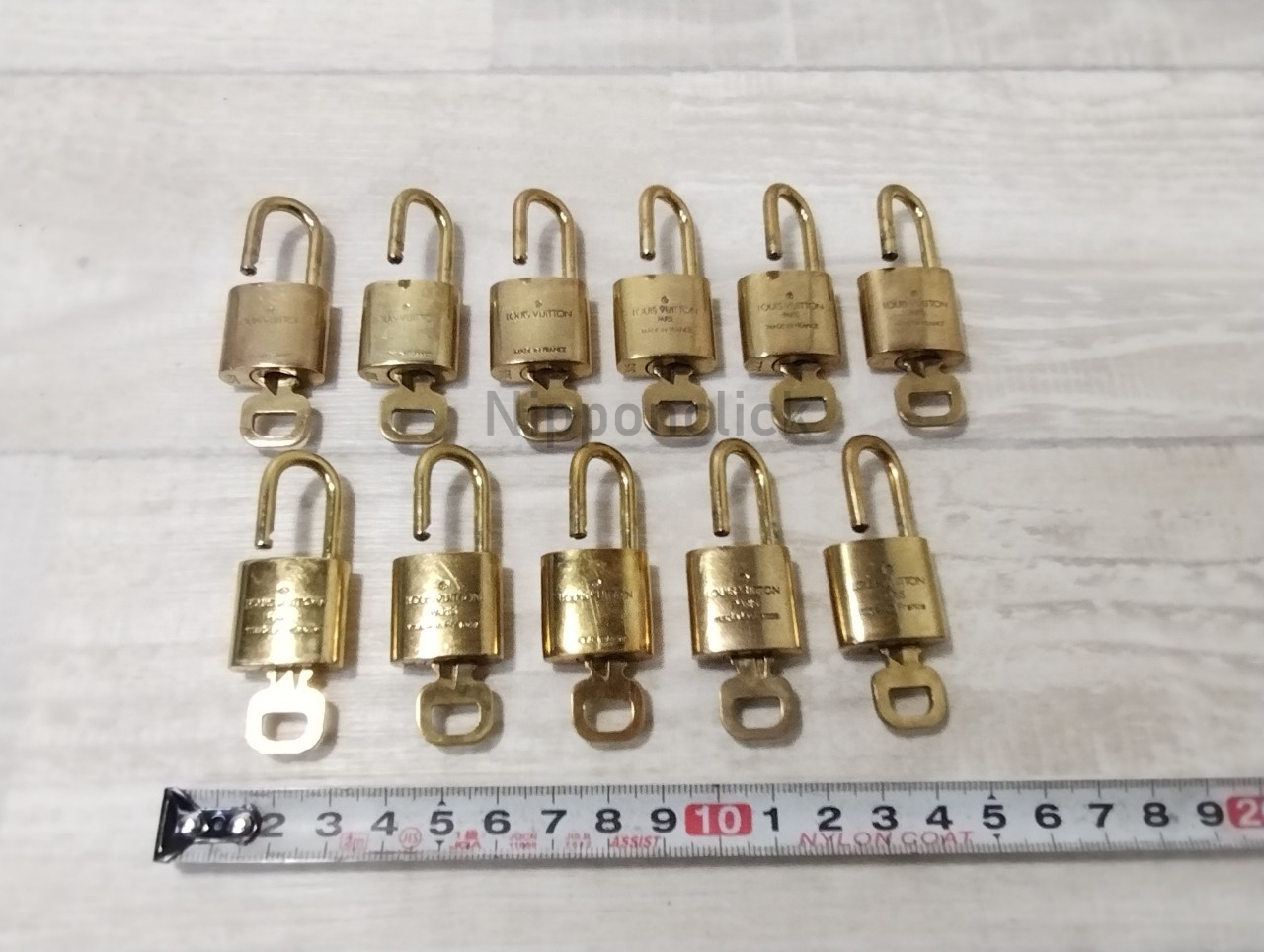 Louis Vuitton Key - กุญแจหลุยส์ วิคตอง ของแท้ ราคา 1 เซต(แม่กุญแจ1 + ลูกกุญแจ 1)