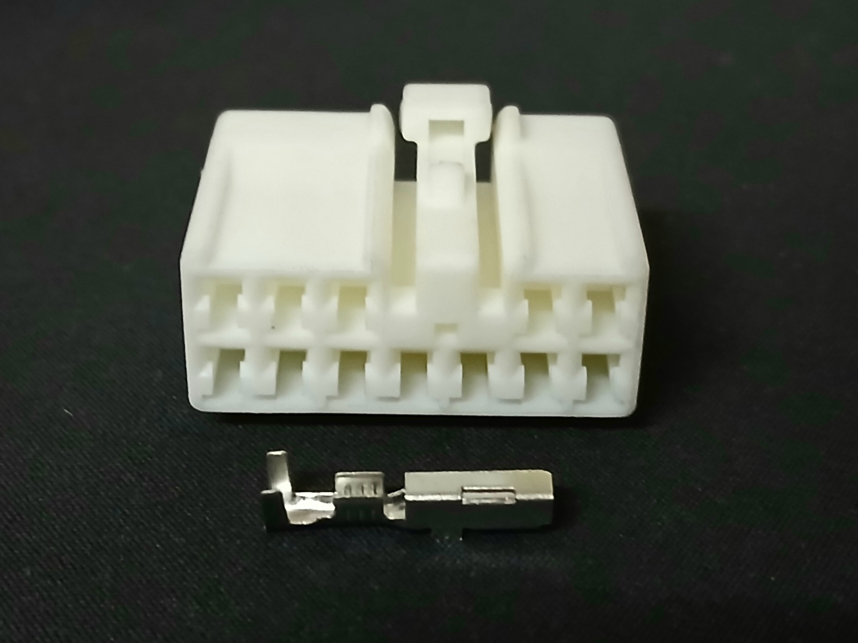 12 พิน ขาว กล่องคุมสเต็ปมอเตอร์เทอร์โบ วีโก้ #1120