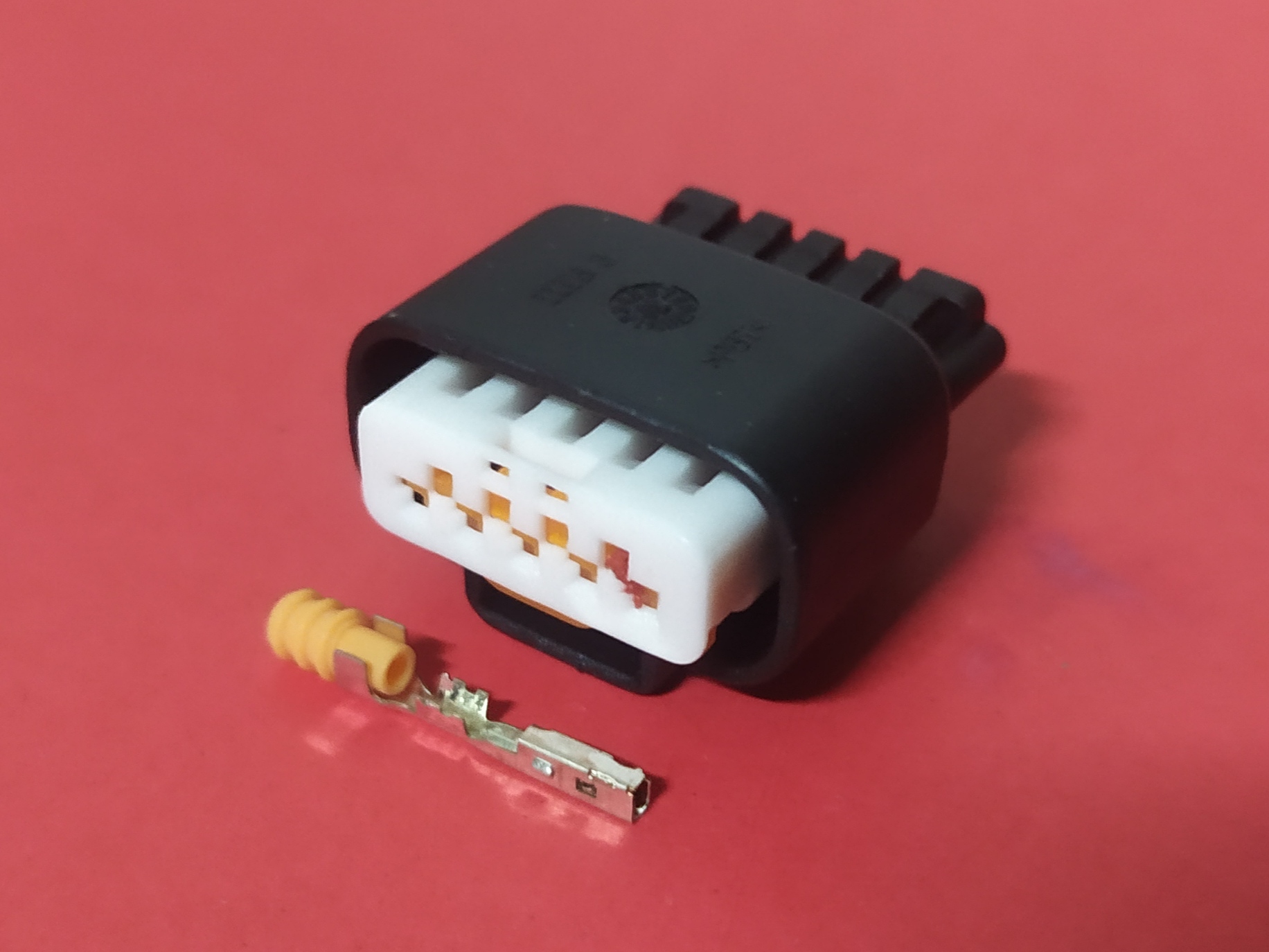 5 พิน ดำ Mitsubishi #05027