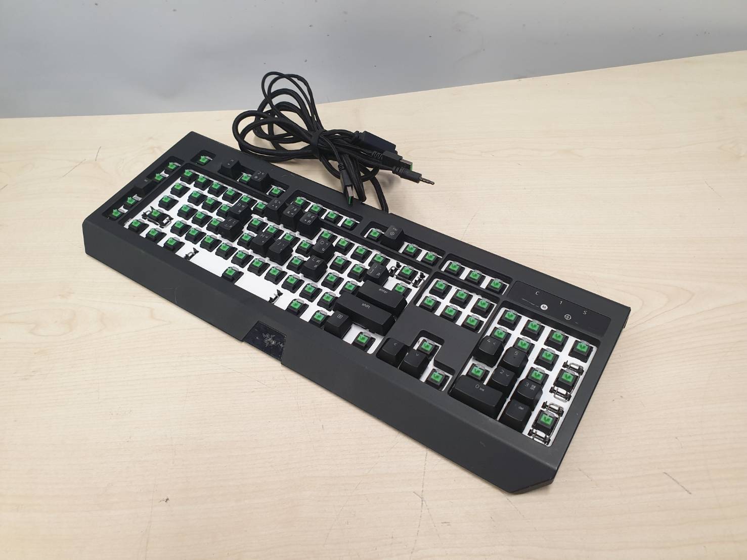 ฺฺฺ๋คีย์บอดตามสภาพ BLACKWIDOW rz03-0203 มือสอง