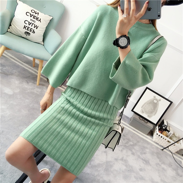 พรีออเดอร์ - เดรสไหมพรม Pre - DT150 (สีเขียวมิ้น)