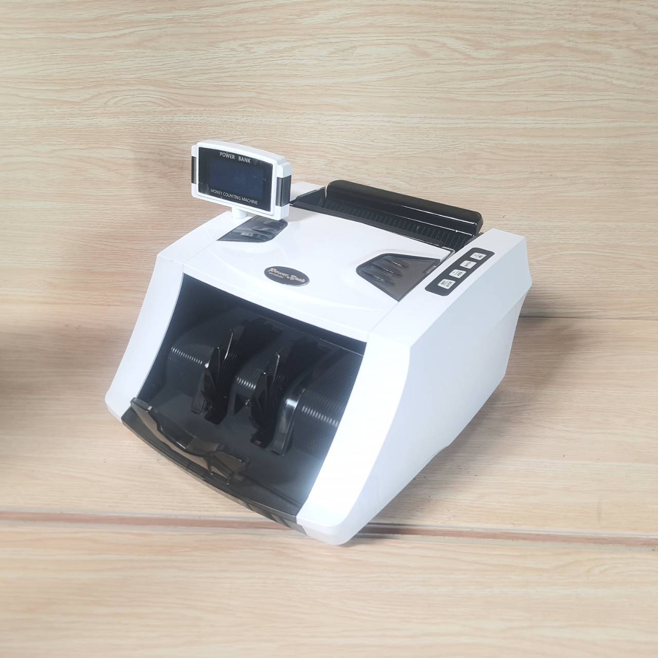เครื่องนับธนบัตร power bank รุ่น AP-707 มือสอง