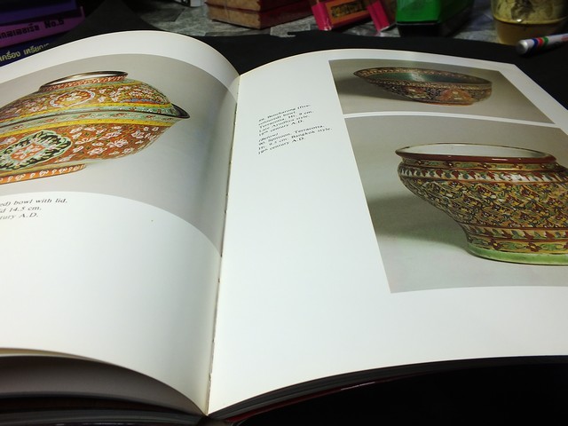 The Suan Pakkad Palace Collection (พระราชวังสวนผักกาด) หนา 133 หน้า ปี 2534