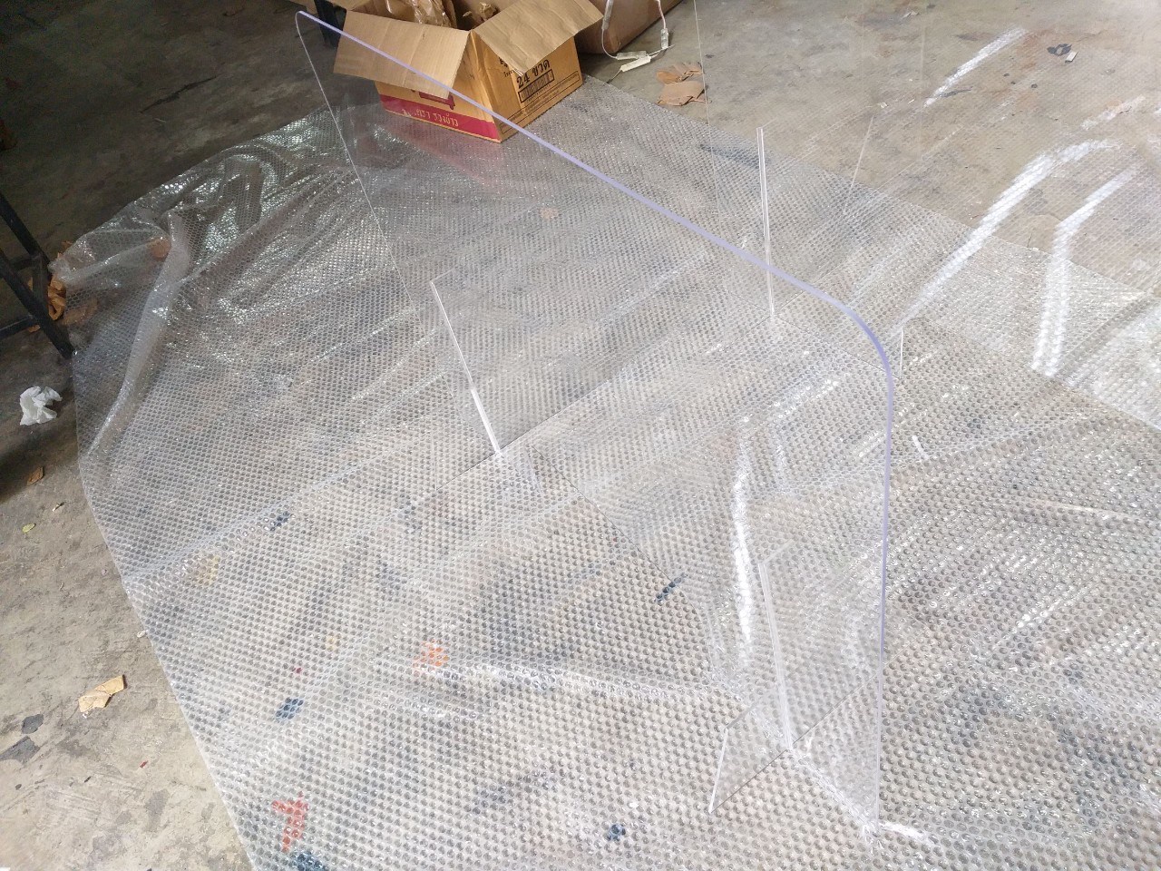 ฉากกั้นอะคริลิค