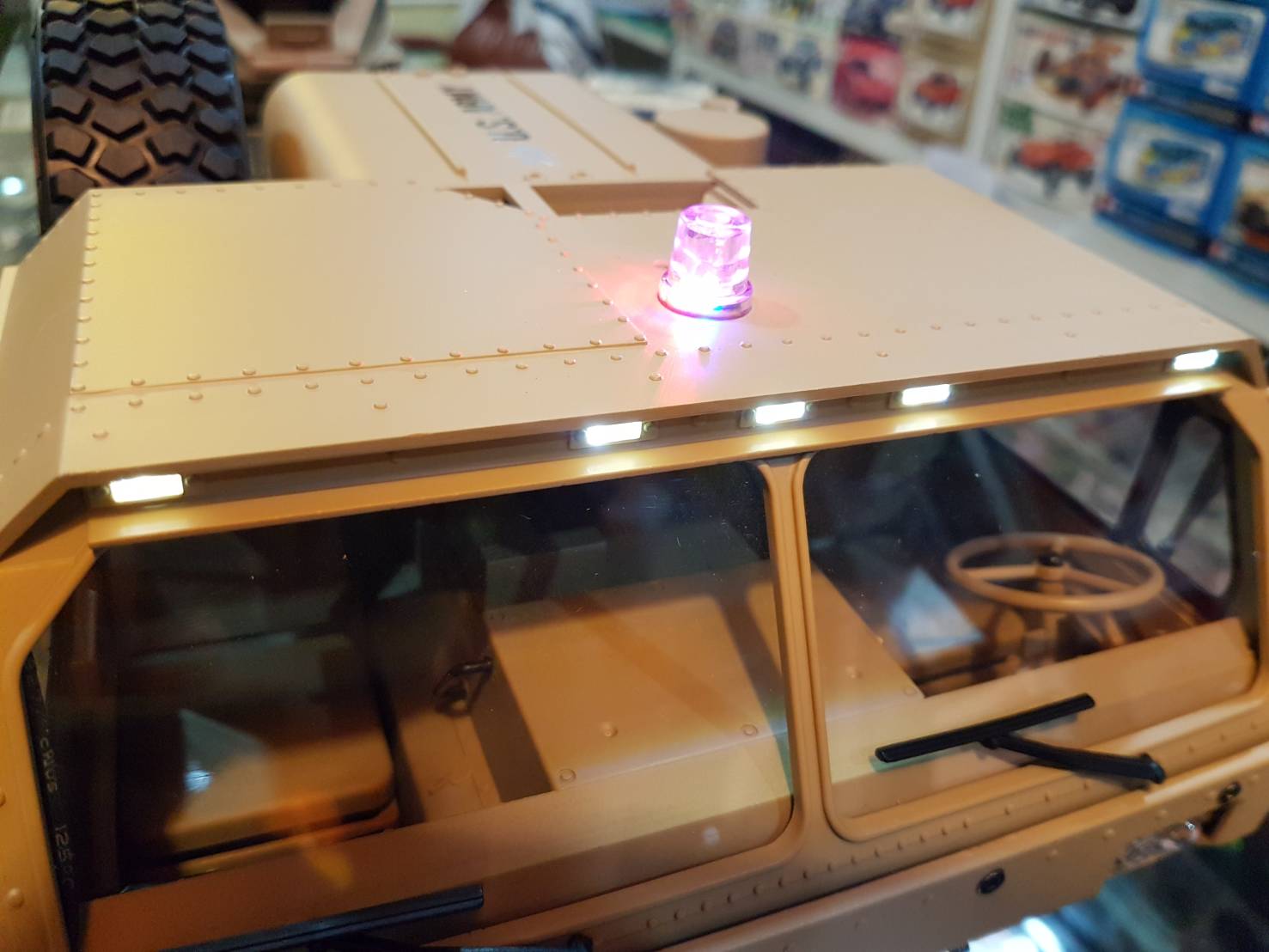 U.S. M983 Hemtt Oshkosh 8x8 Military Tactical Truck w/M747 Lowboy Trailer (Full-Option)