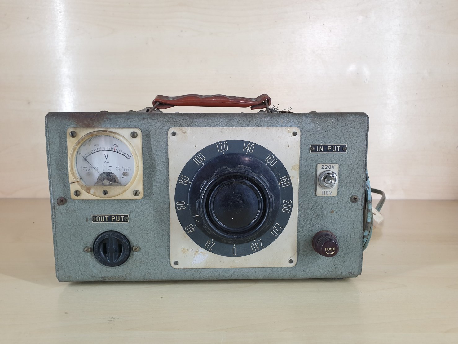เครื่องปร้บแรงดันไฟ ac slide voltage regulator มือสอง