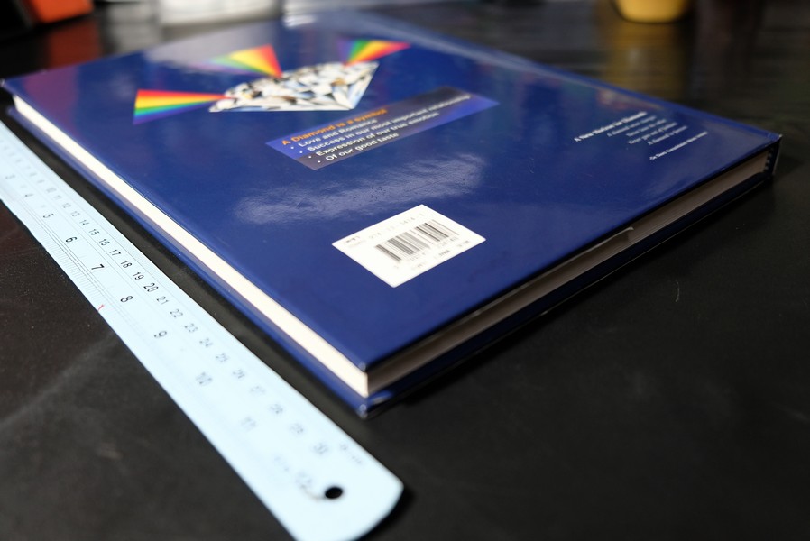 เพชร โดย ศ.ศักดา ศิริพันธุ์ ปกแข็ง พิมพ์ปี 2548