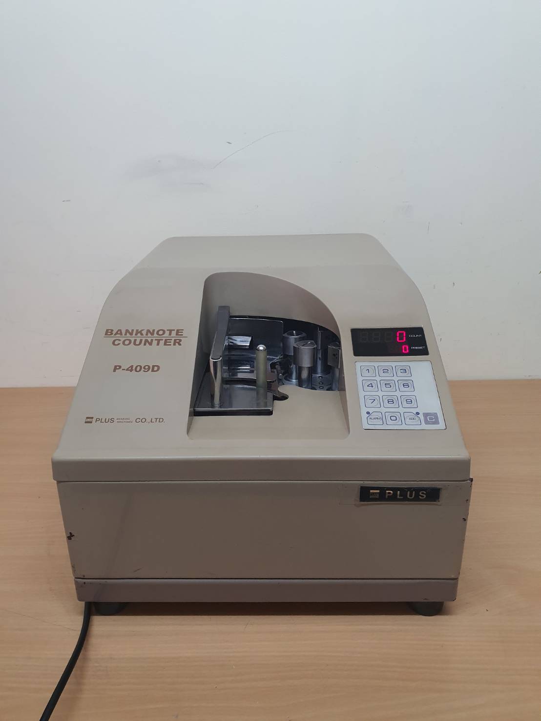 เครื่องนับแบงค์ Plus P-409D มือสอง