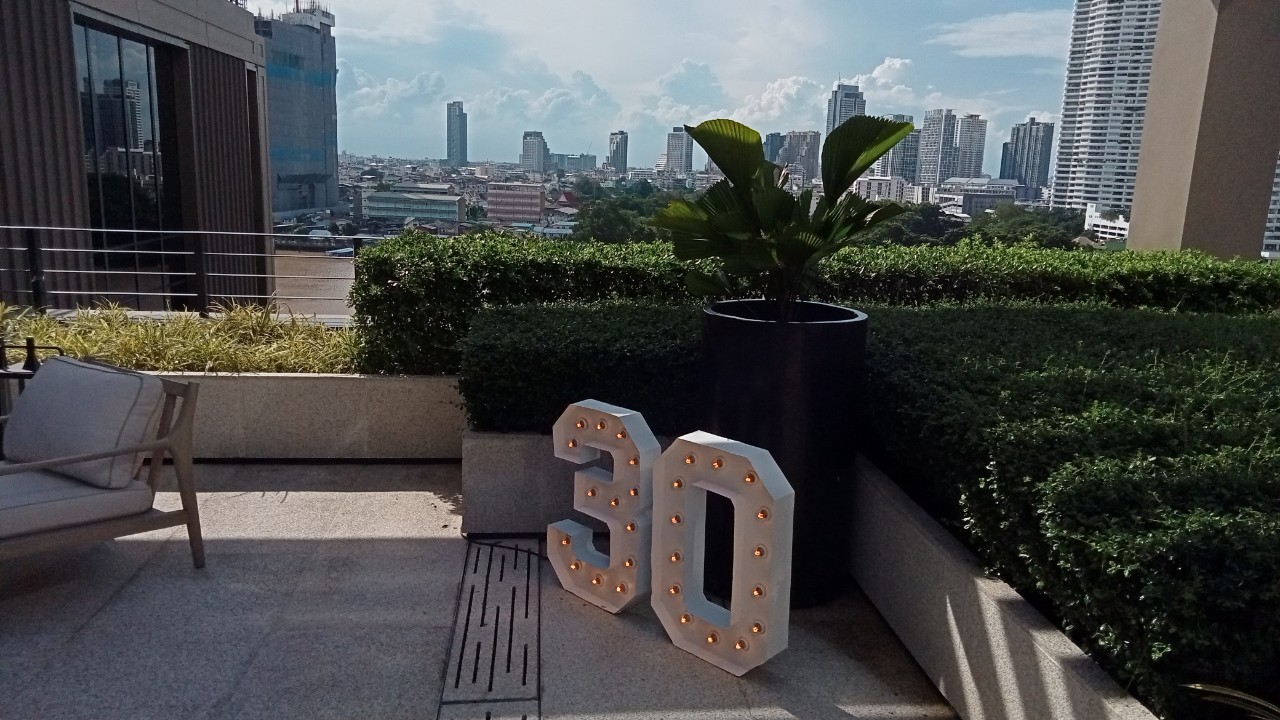 ป้ายไฟปิงปอง 30