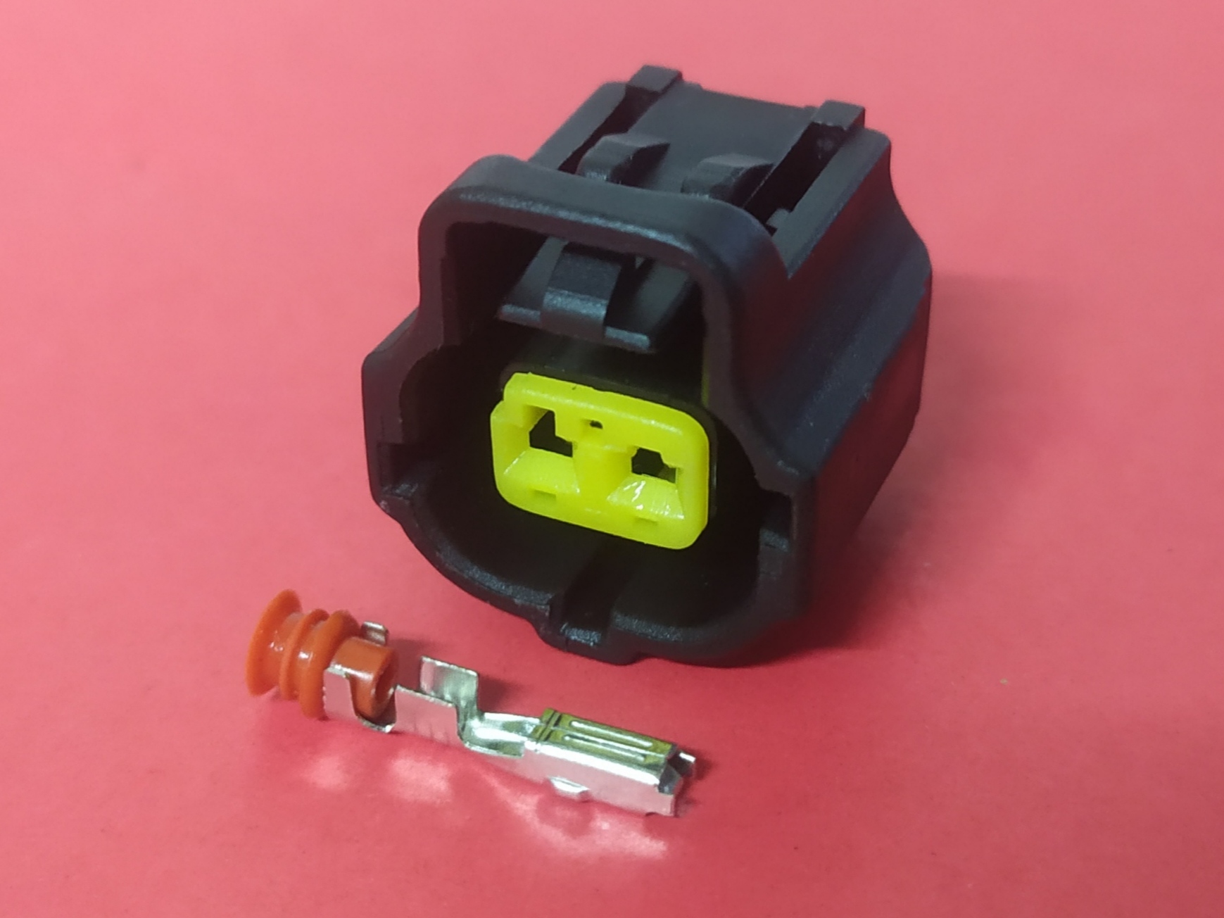 2 พิน ดำ/เหลือง Temp (ร่องเยื้อง) #178392-6