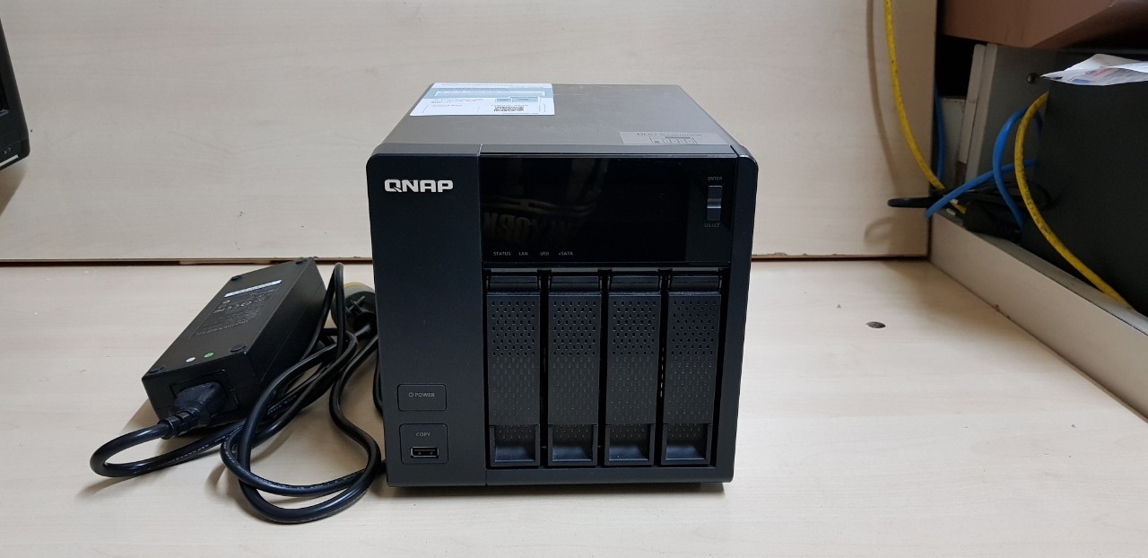 NAS QNAP TS-421 มือสอง