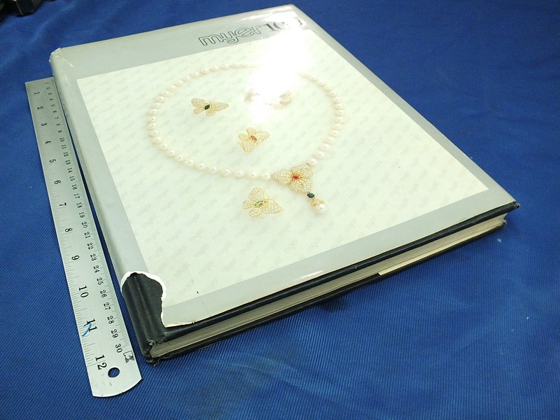 Myer Jewelry in full array ปกแข็ง 640 หน้า พิมพ์ปี 1982