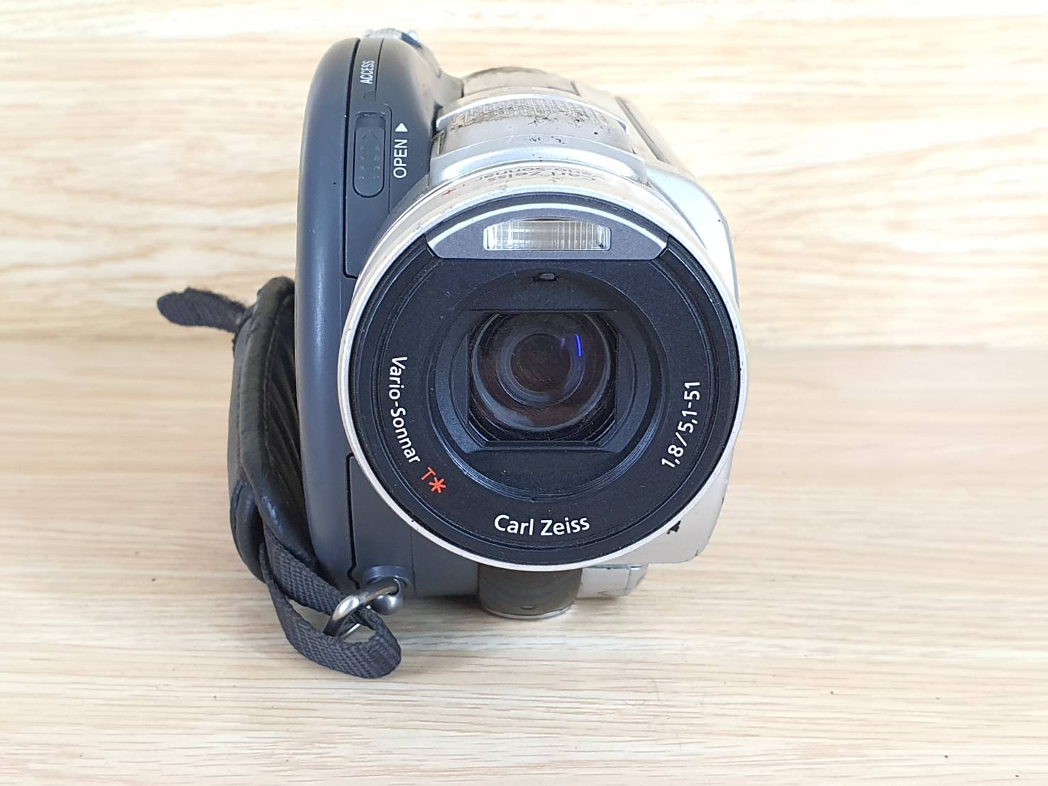 Sony Handycam DCR-DVD905