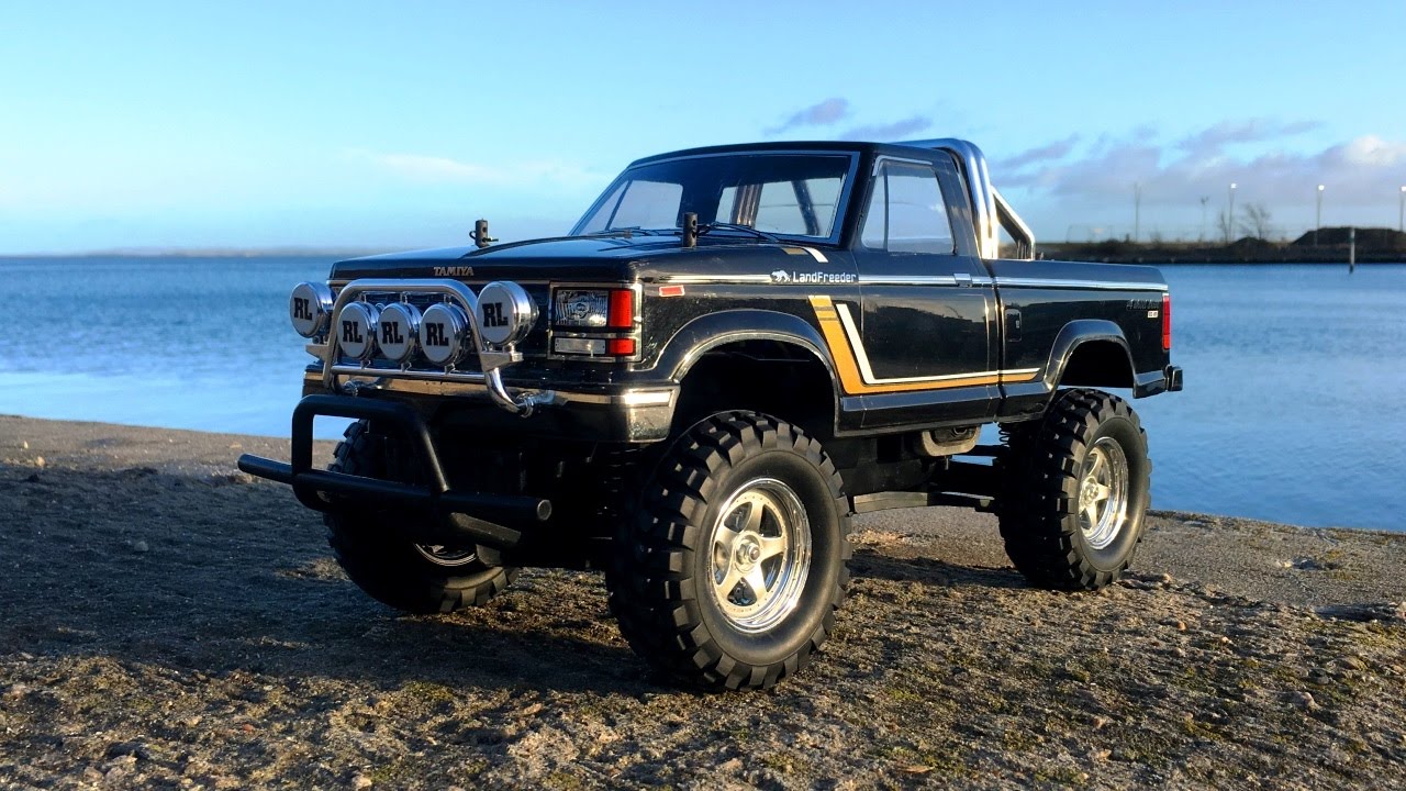 Rock Block Tires w/2-Piece 5-Spoke Wheels (CC-01).