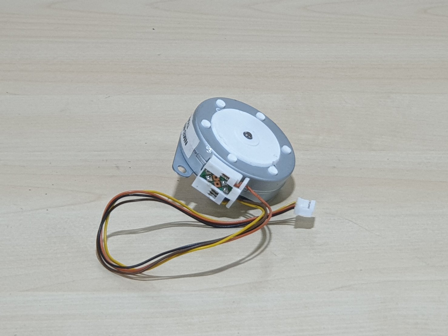 มอเตอร์ PM42S-048-EPR7สำหรับ Epson t82 t82ii มือสอง