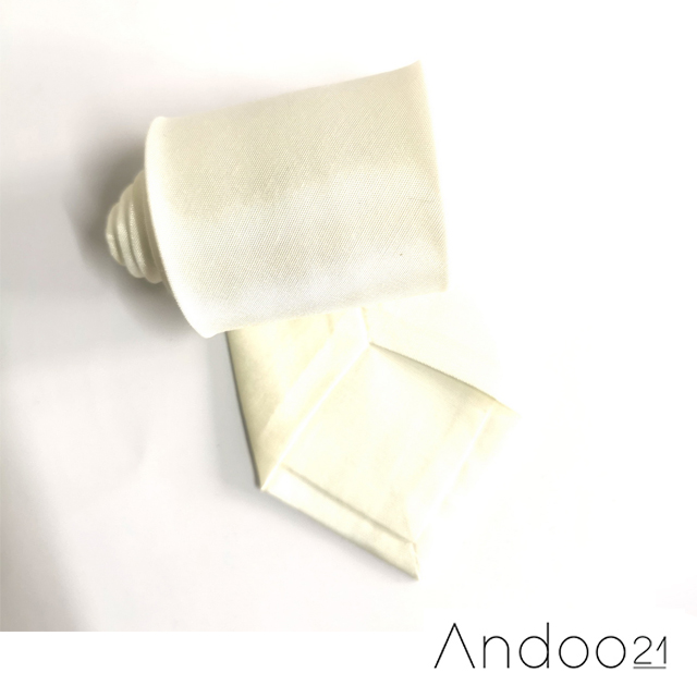 NT343_เนคไทผ้าไหม สีขาว หน้ากว้าง 2 นิ้ว