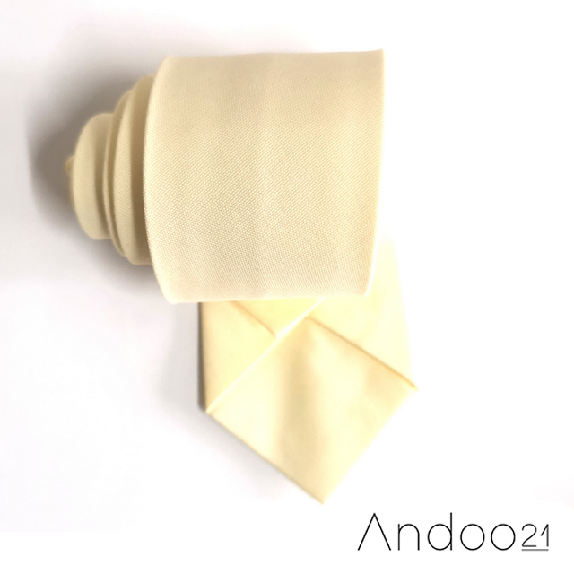 NT354_เนคไทผ้าโทเร สีขาวครีม หน้ากว้าง 2.5 นิ้ว