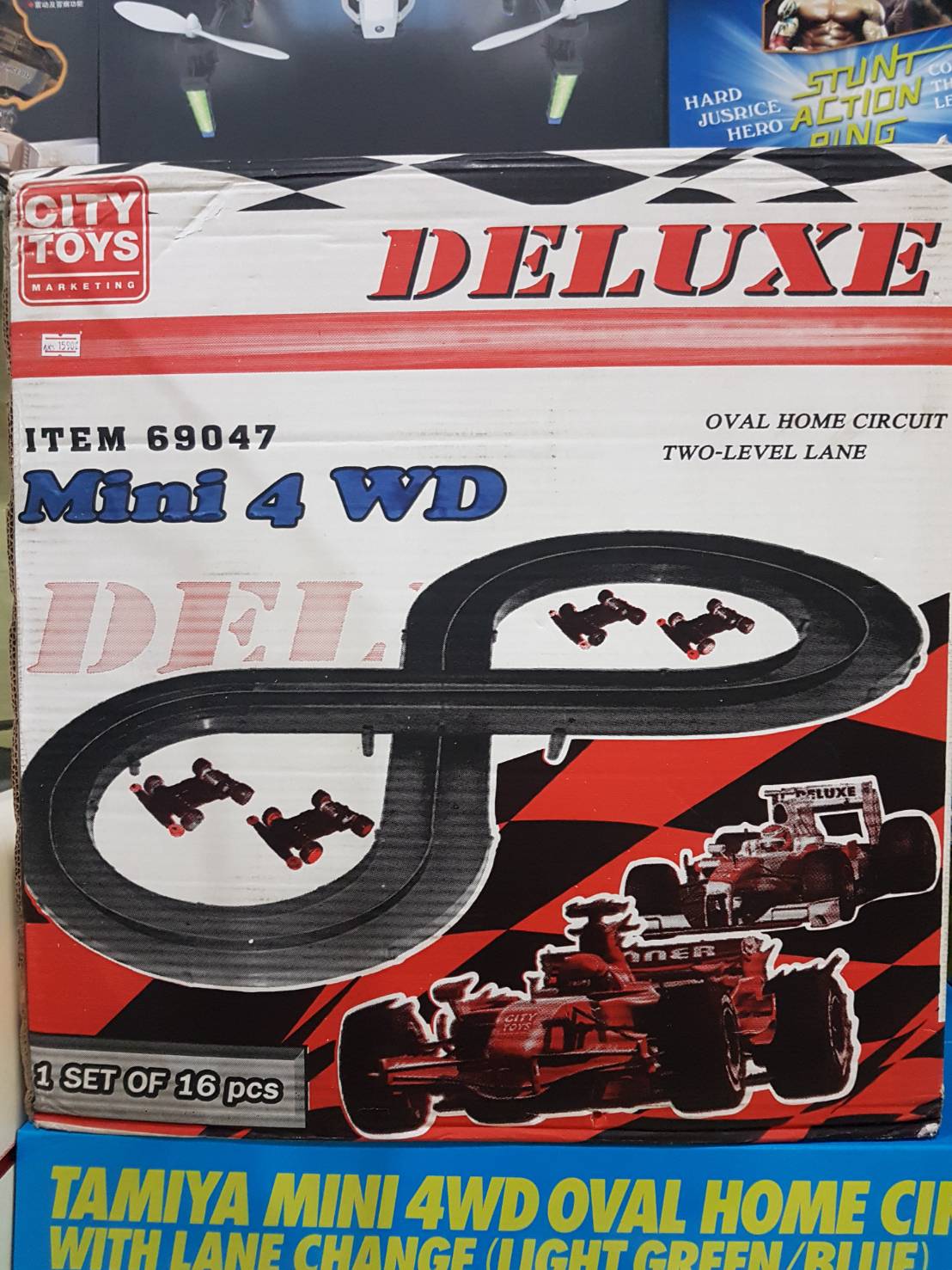 Mini 4WD 8 Shape Circuit 2 Level Lane (16 Pcs).