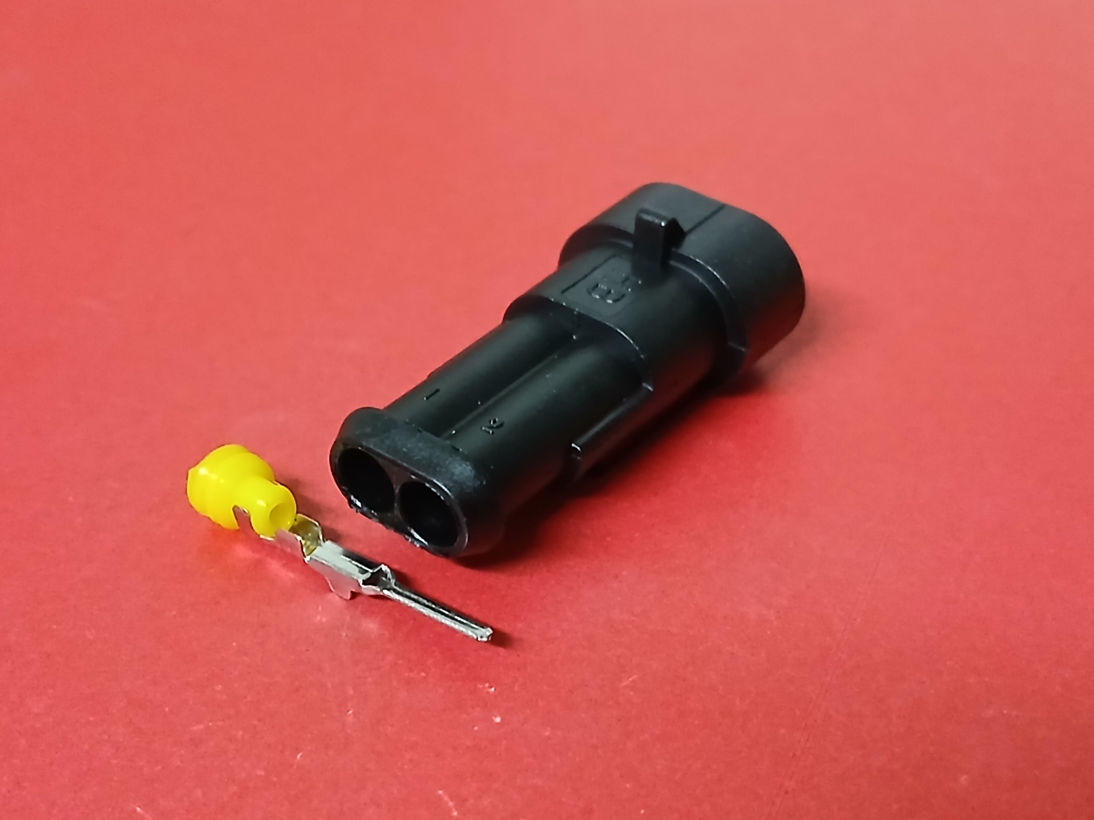 2 พิน Amp 1.5 ตัวผู้