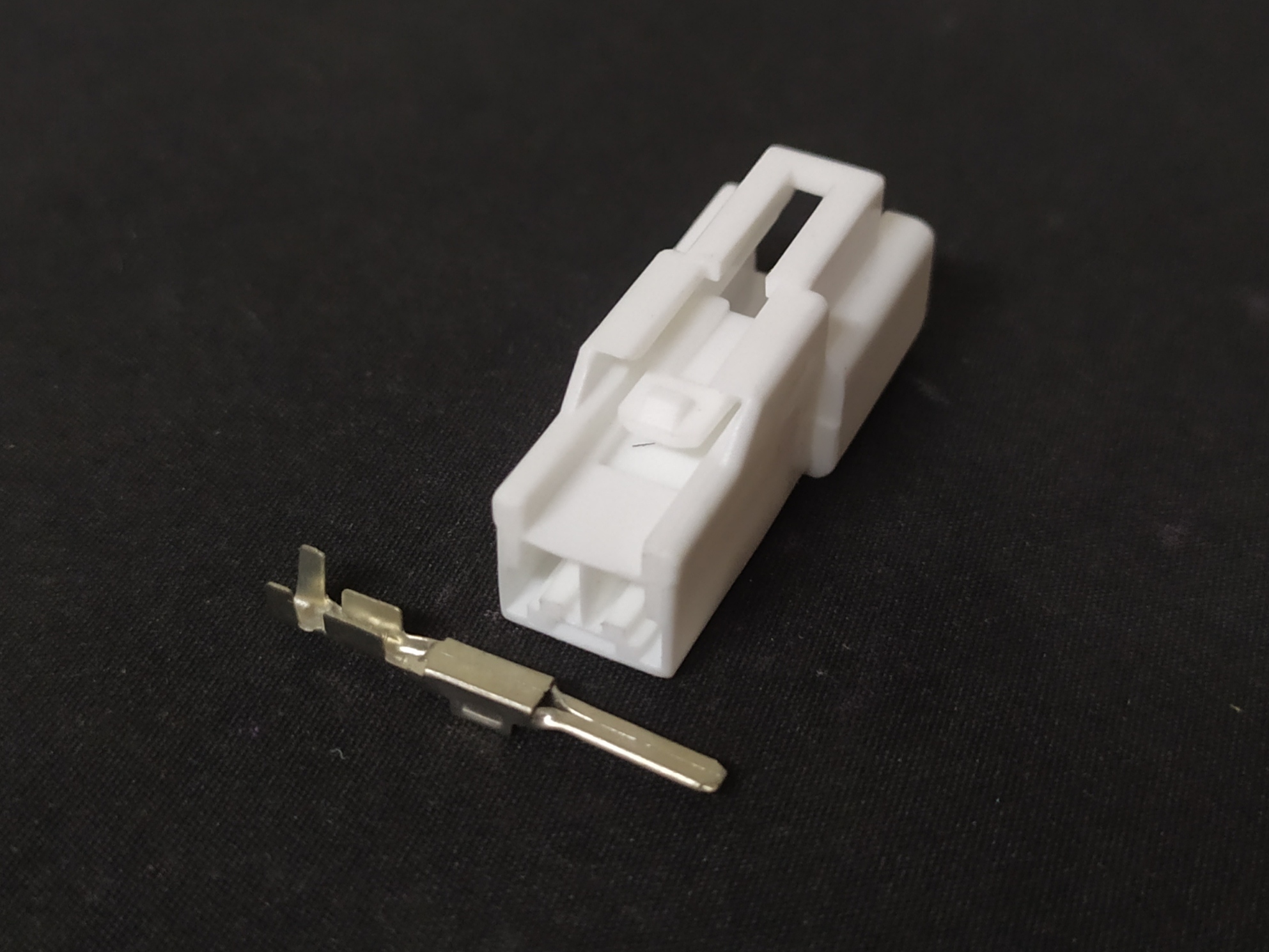 2 พิน ขาว 2.2 #1248Y