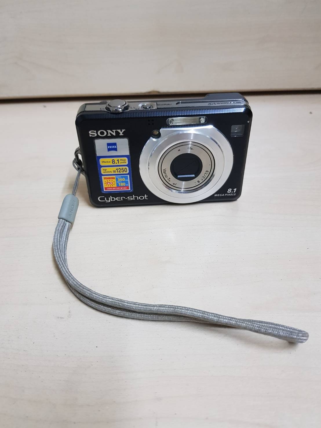 กล้อง Digital Sony DSC-W100 8.1Mpixels มือสอง ใช้งานได้ มีที่ชาร์จ แบตไม่เก็บ
