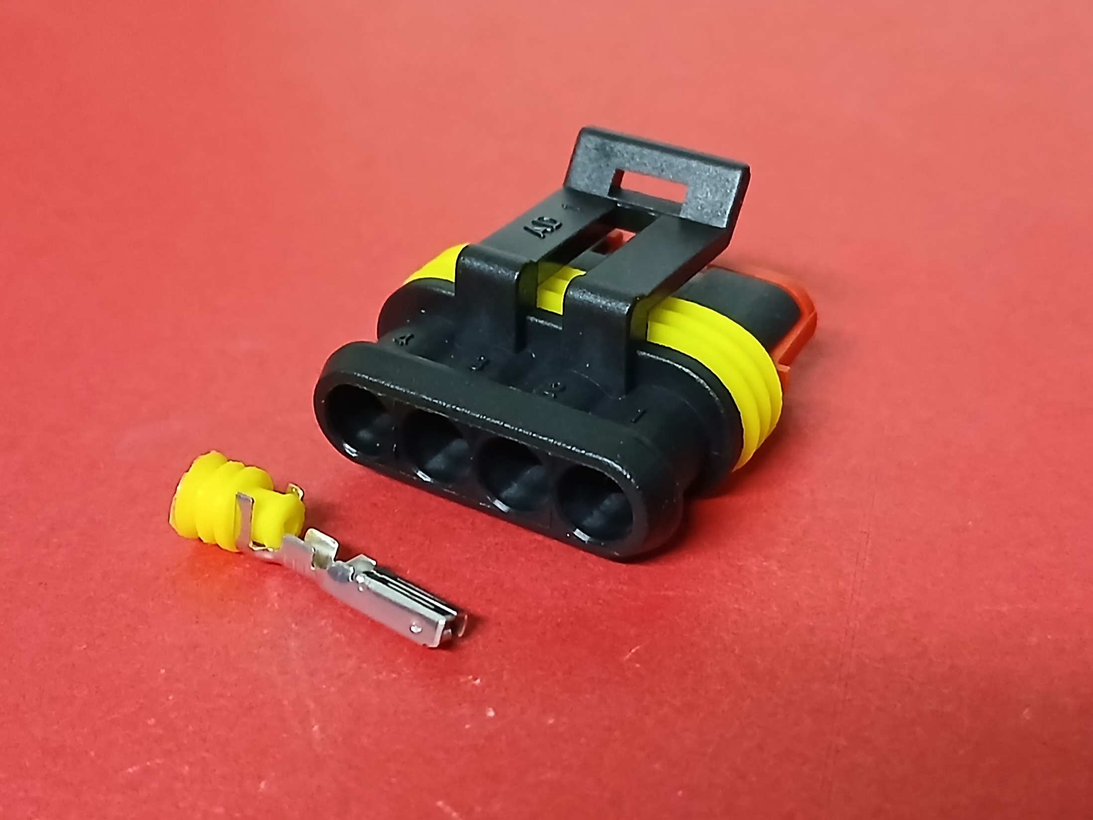 4 พิน Amp 1.5 ตัวเมีย