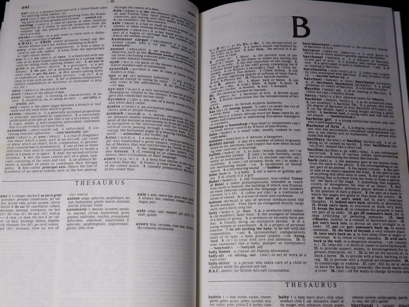 the angus & robertson dictionary and thesaurus in one volume