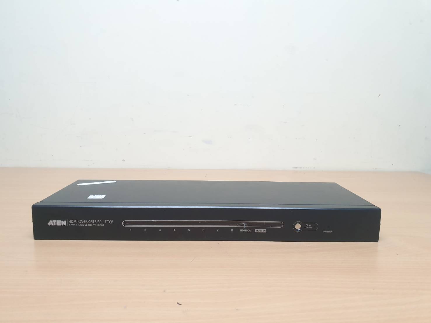 ATEN รุ่น VS1808T (8 PORT HD VIDEO/AUDIO OVER CAT 5 SPLITTER