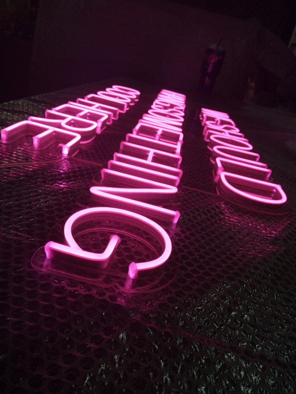 งานไฟเฟค