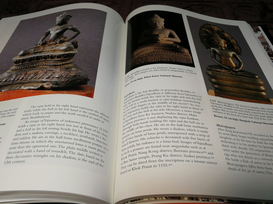 The Roots of Thai Art by Piriya Krairiksh hardcopy copyright 2012