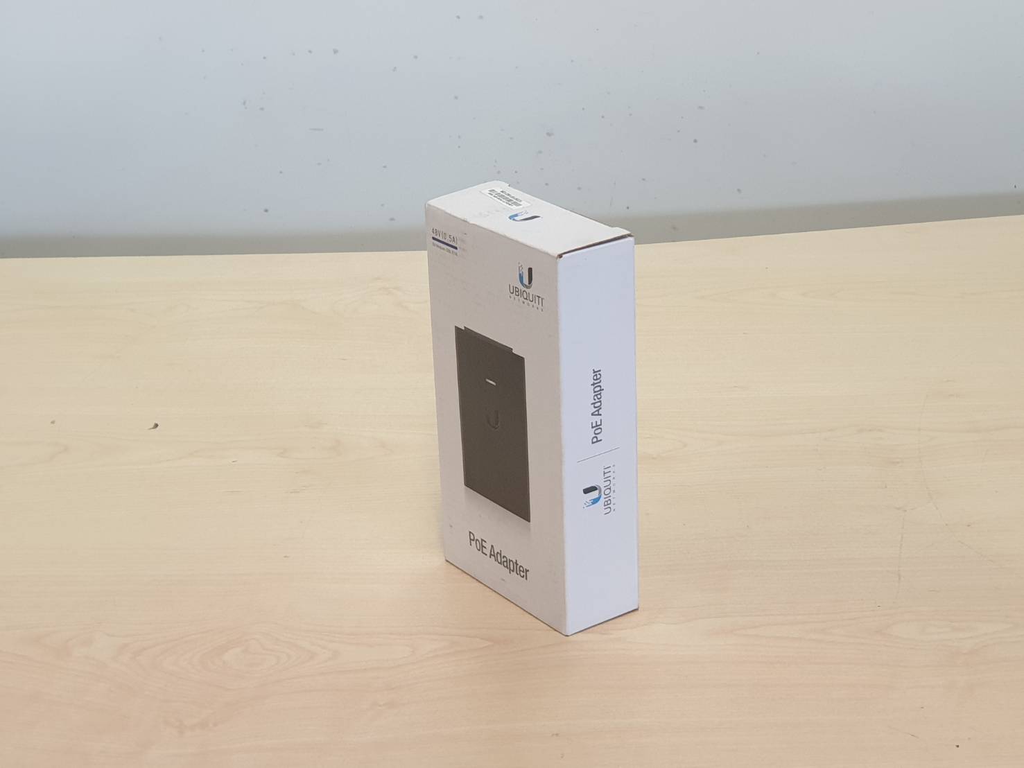 Ubiquiti POE-48-24W-G Gigabit PoE Adapter