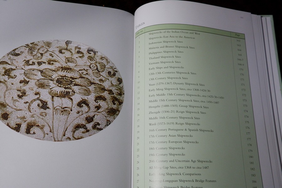 The Ming Gap and Shipwreck Ceramics in Southeast Asia Towards a Chronology of Thai Trade Ware by Roxanna Maude Brown