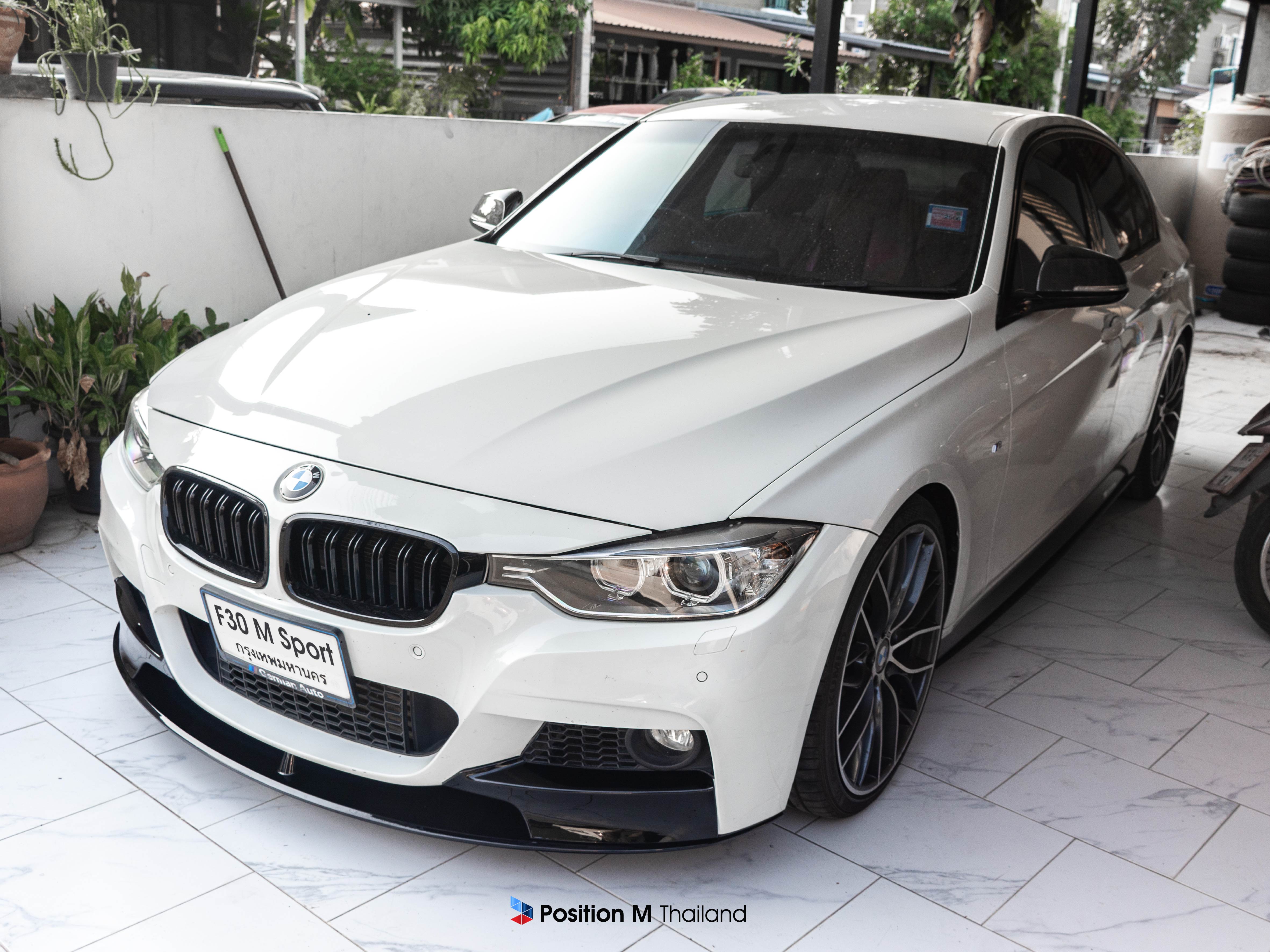 ลิ้นต่อกันชนหน้า BMW f30