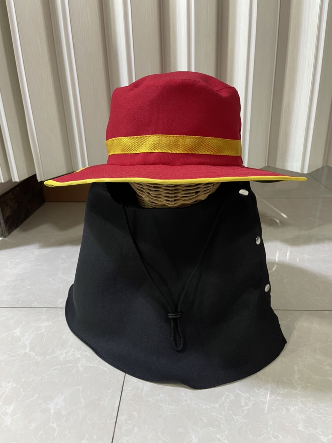 หมวกปีกคลุมหน้าแฟชั่น