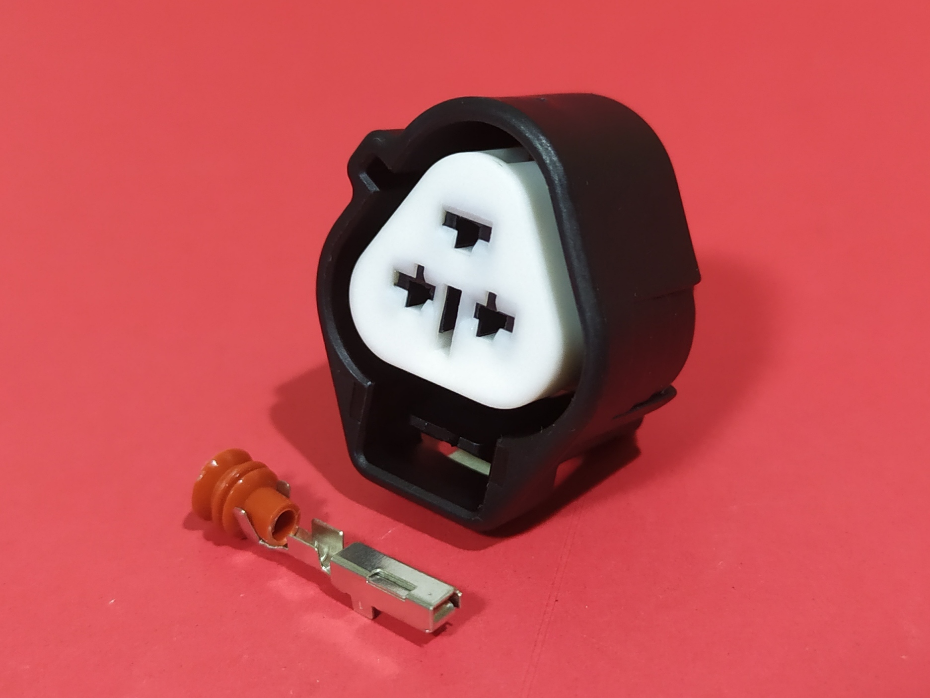 3 พิน ดำ #0179