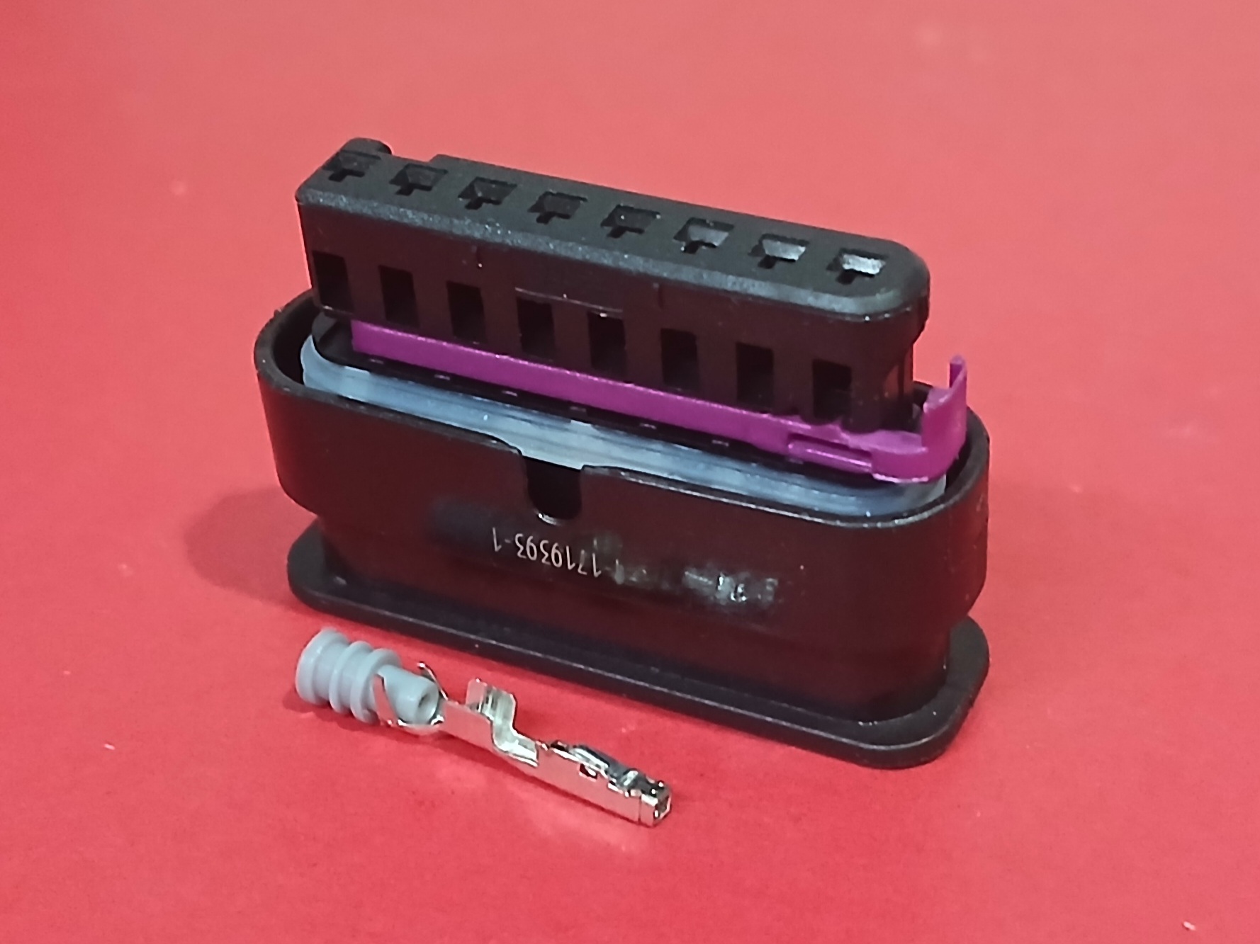 8 พิน ดำ #1719393