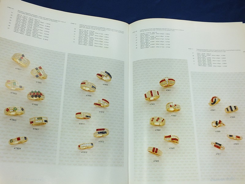 Myer Jewelry in full array ปกแข็ง 640 หน้า พิมพ์ปี 1982