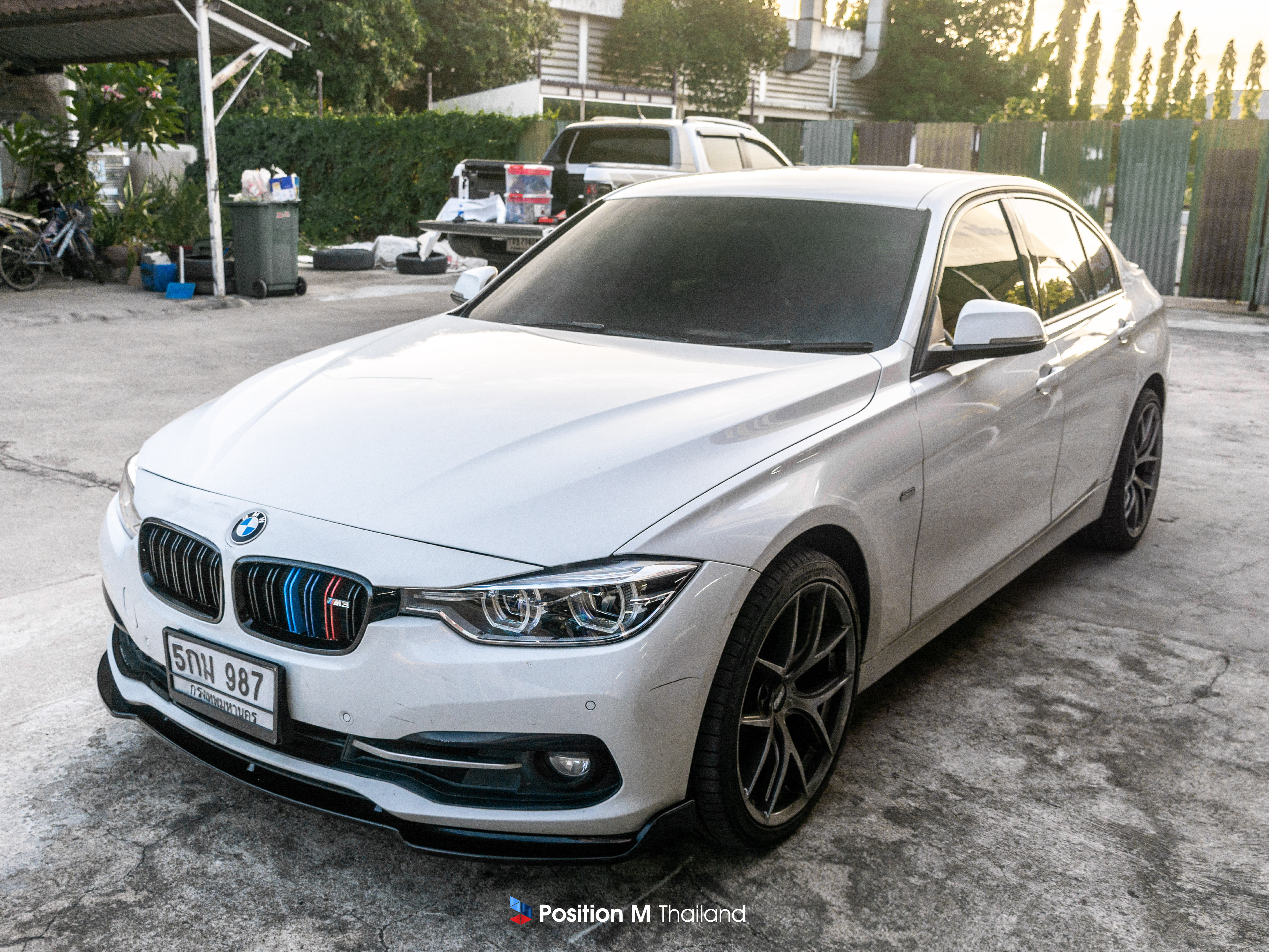 ติดตั้ง BMW F30 320i Sport