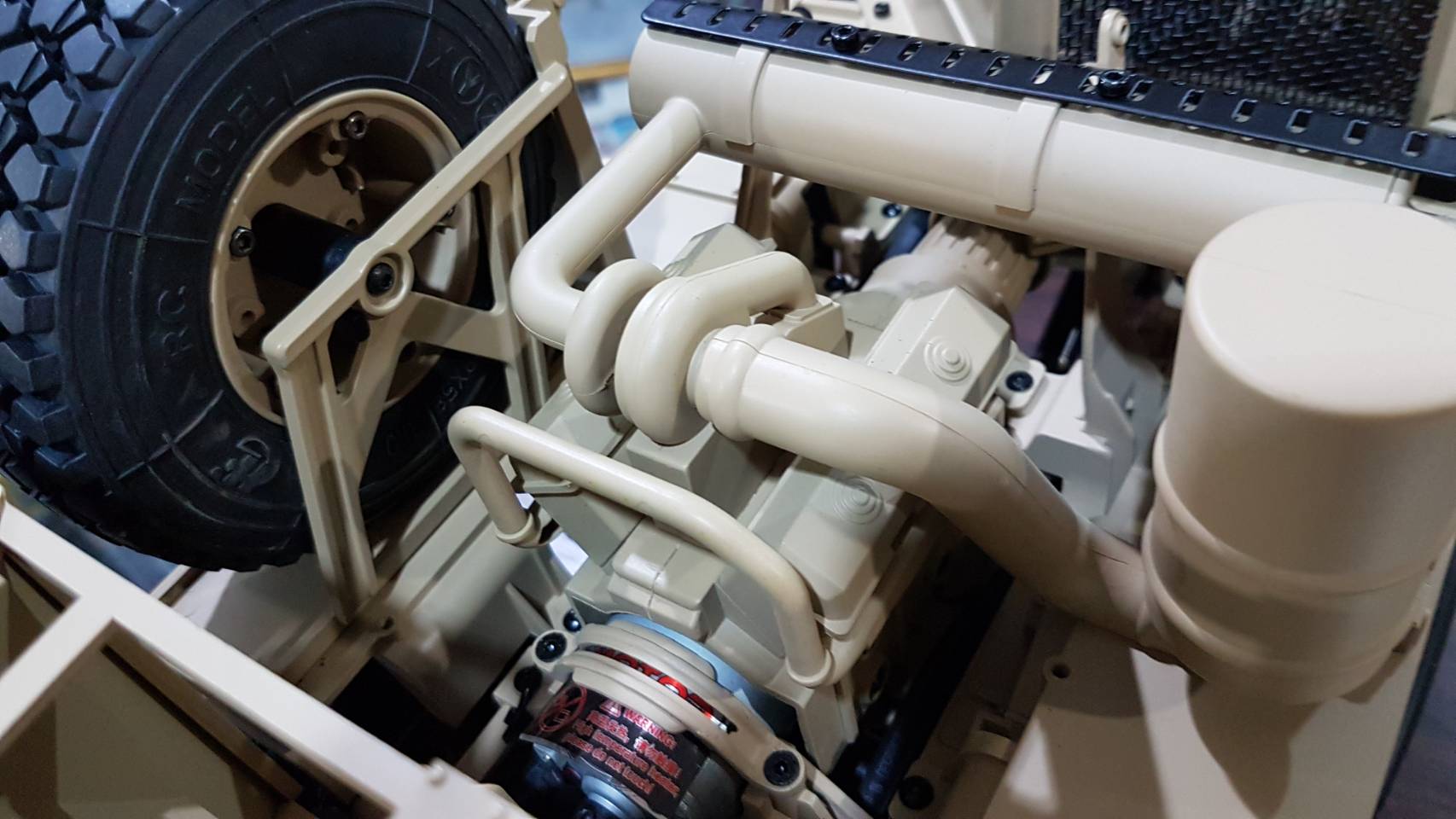 U.S. M983 Hemtt Oshkosh 8x8 Military Tactical Truck (Full-Option)