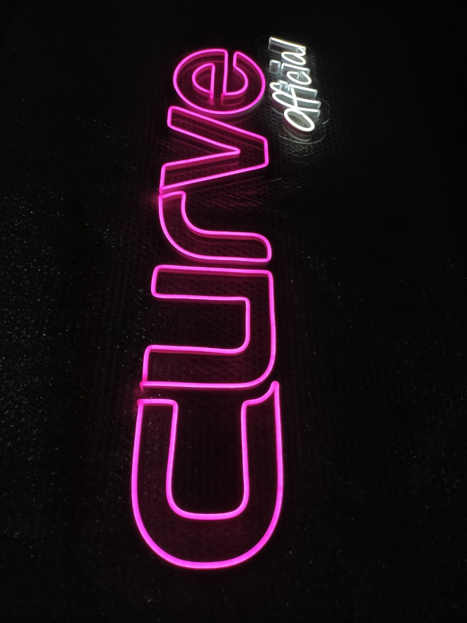 ไฟนีออน เฟค